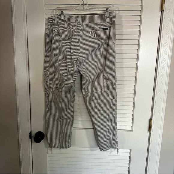 Anthroplogie Sanctuary capris size 29 - Picture 9 of 13